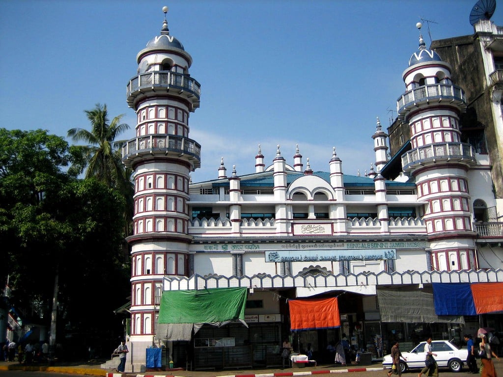 Bengali_Sunni_Jameh_Mosque,_Yangon