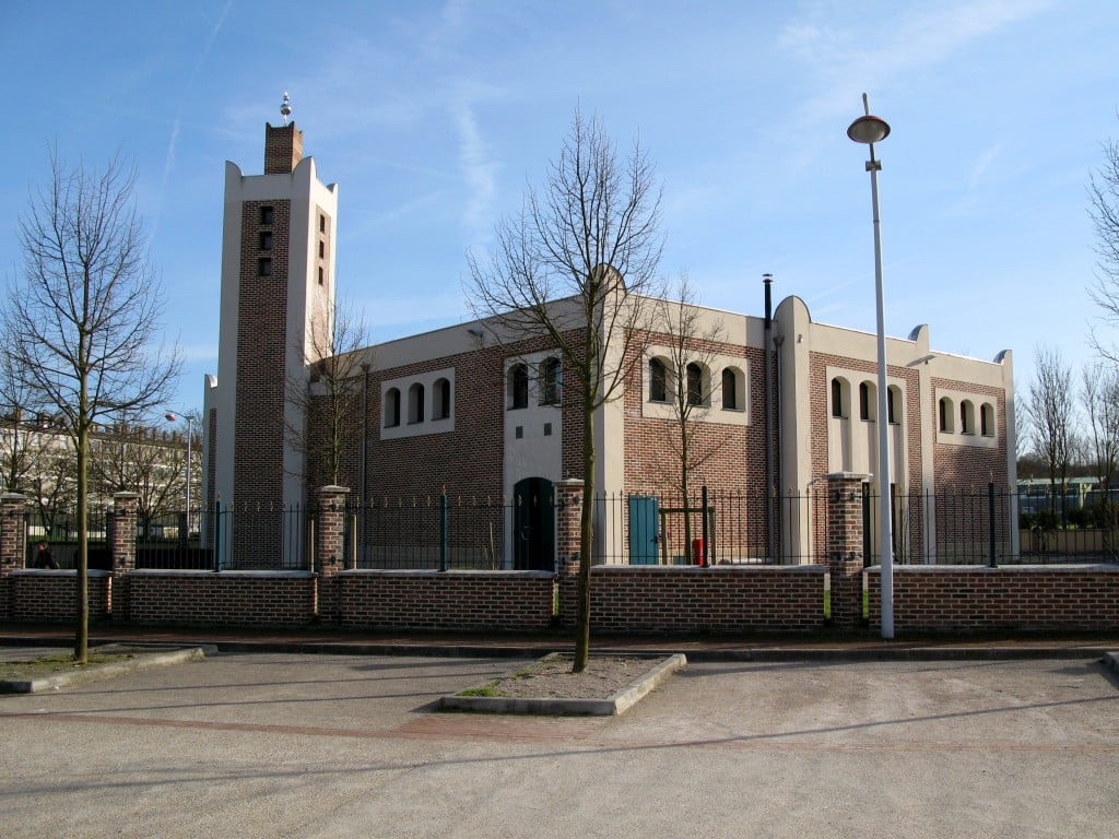 La mosquée d'Etouvie
