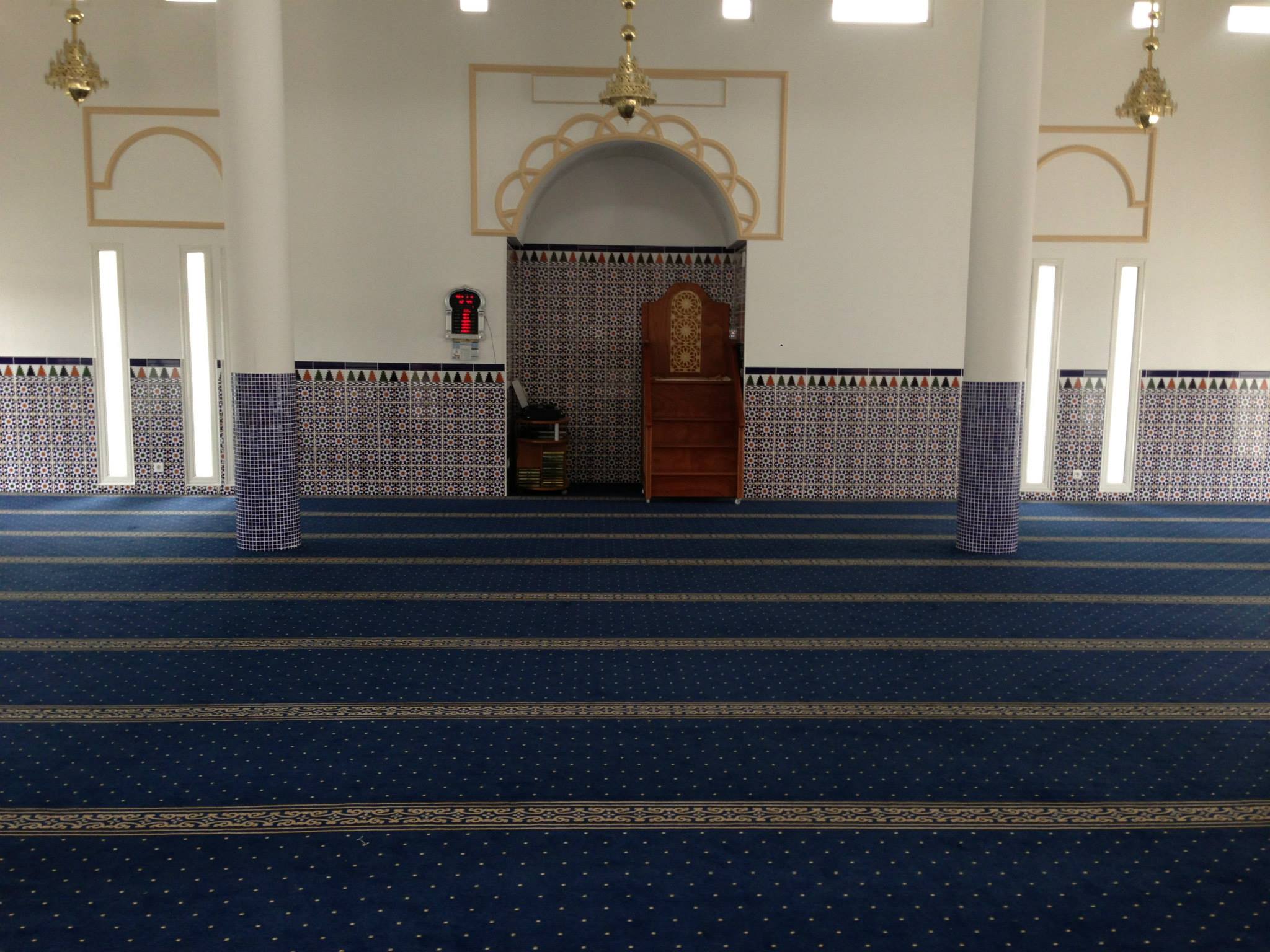 La salle de prière de la mosquée de Bayonne