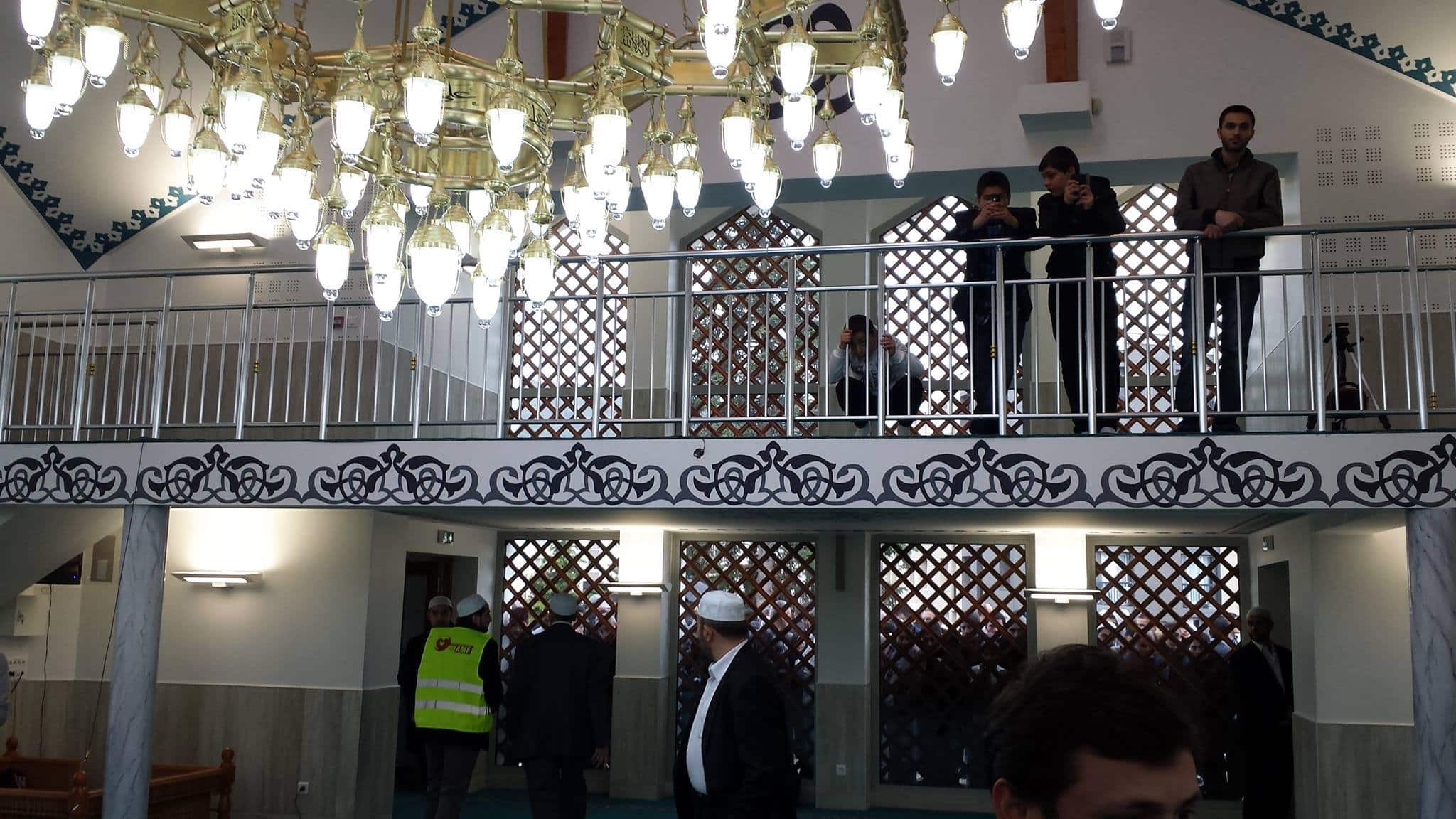 La mosquée d'Annonay salle de prière