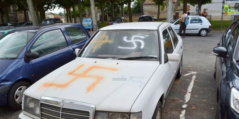 Tags nazis sur la voiture du président d'une association musulmane