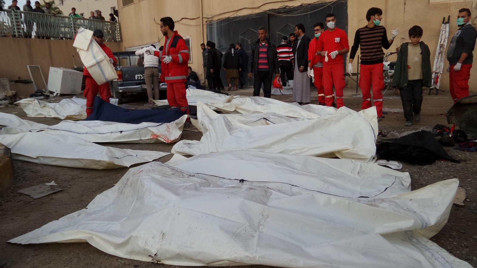 130 morts dans un massacre de l'aviation d'Assad à Raqqa