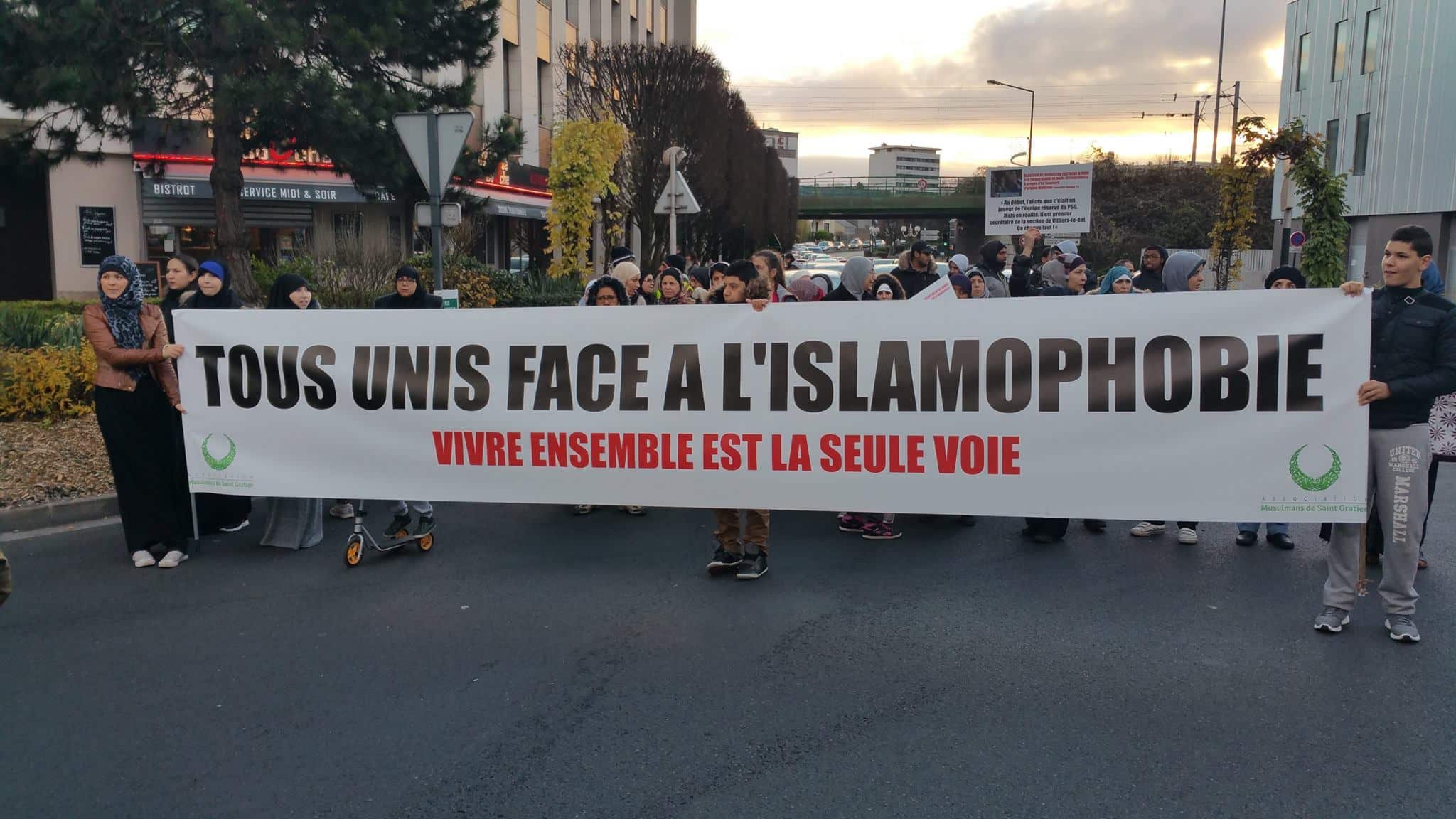 Forte mobilisation contre l'islamophobie à Saint-Gratien 11