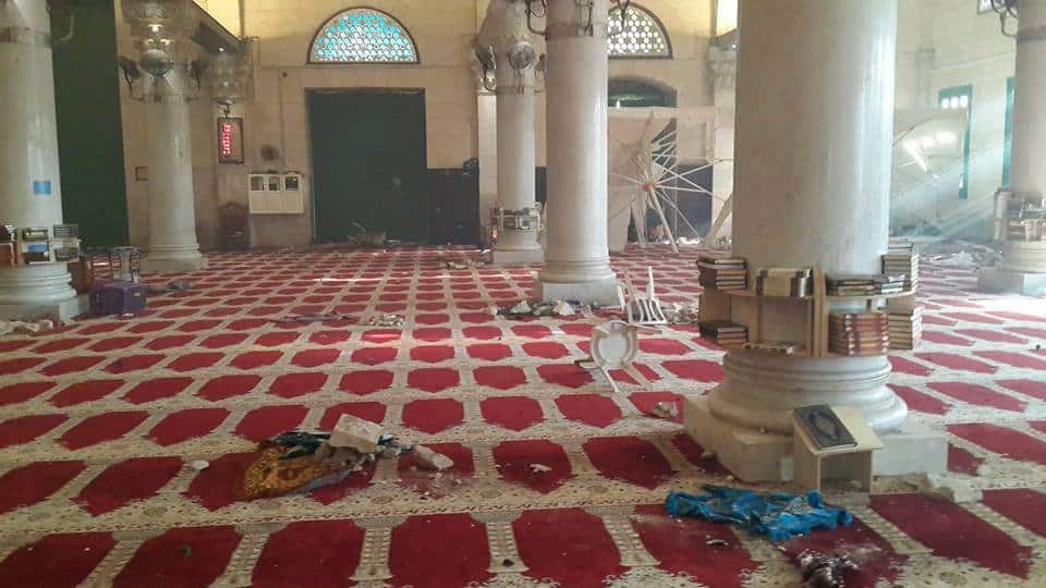 La mosquée Al-Aqsa prise d'assaut par les soldats sionistes 1