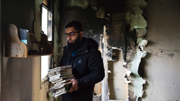 Canada  l'incroyable élan de solidarité avec une mosquée victime d'un incendie criminel