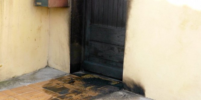 Tentative d'incendie d'une salle de prière à Lédignan (Gard)