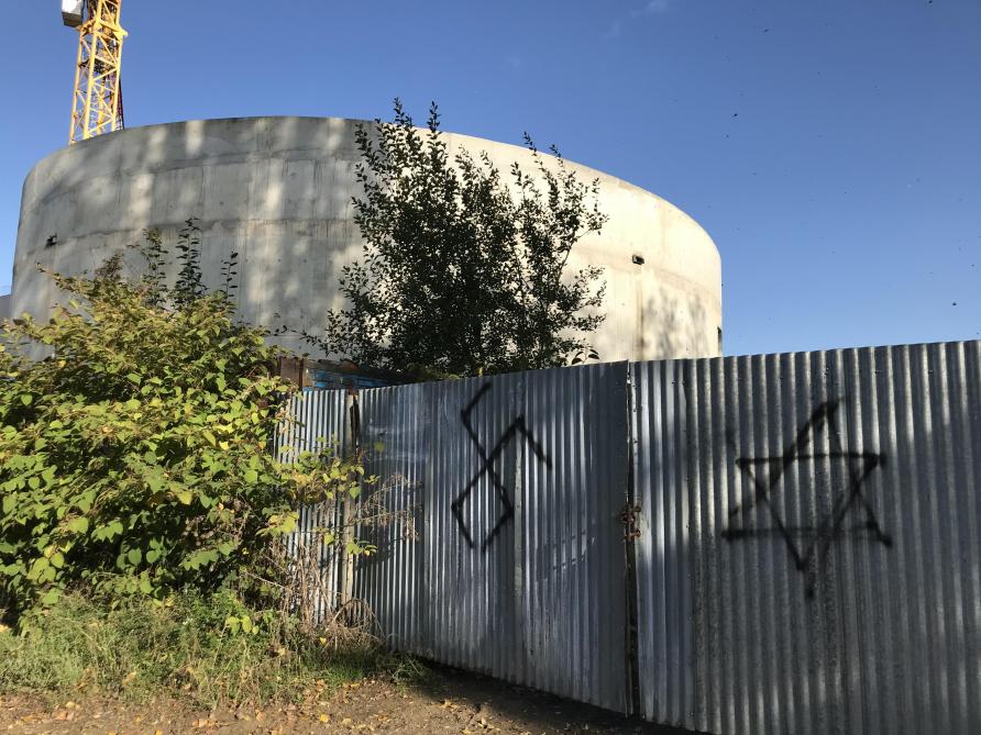 Tags nazis sur la future mosquée de Charleville-Mézières